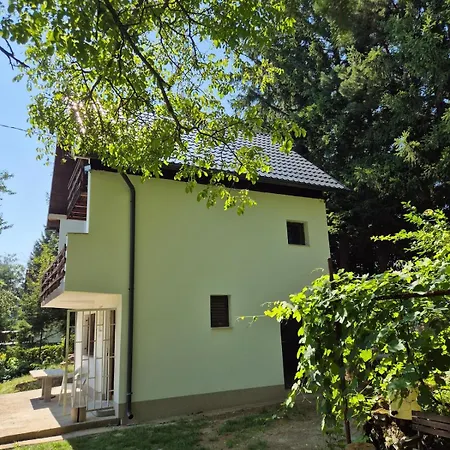 Three Sisters House With Bjelasnica View Near Sarajevo
