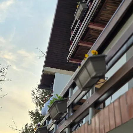 Three Sisters House With Bjelasnica View Near Sarajevo بيت للعطل *