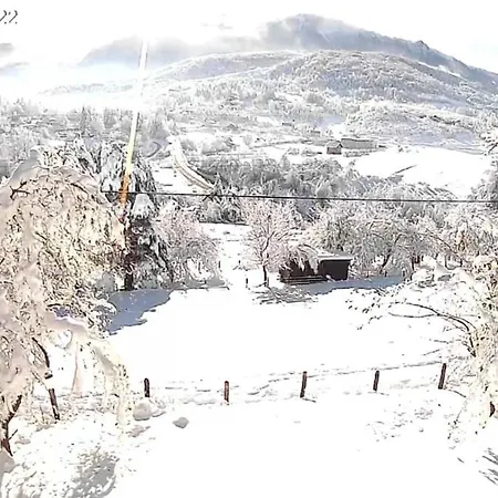 بيت للعطل Three Sisters House With Bjelasnica View Near Sarajevo *